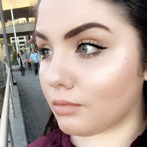 Meet your Posher, Brie